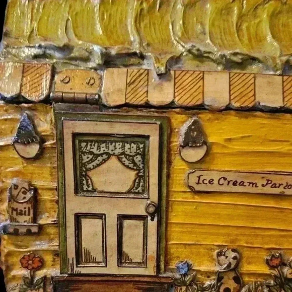 Vintage Hand Carved Wooden Cottage Purse Signed - Picture 7 of 13